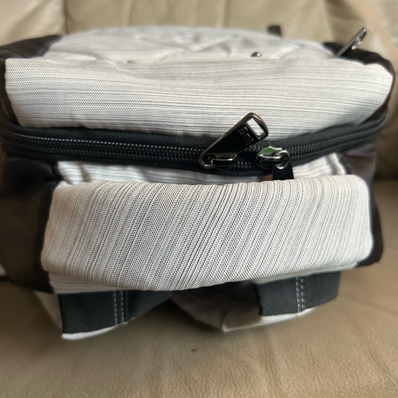 Lug Hopper Shorty Backpack Grey Black EUC - Picture 8 of 10